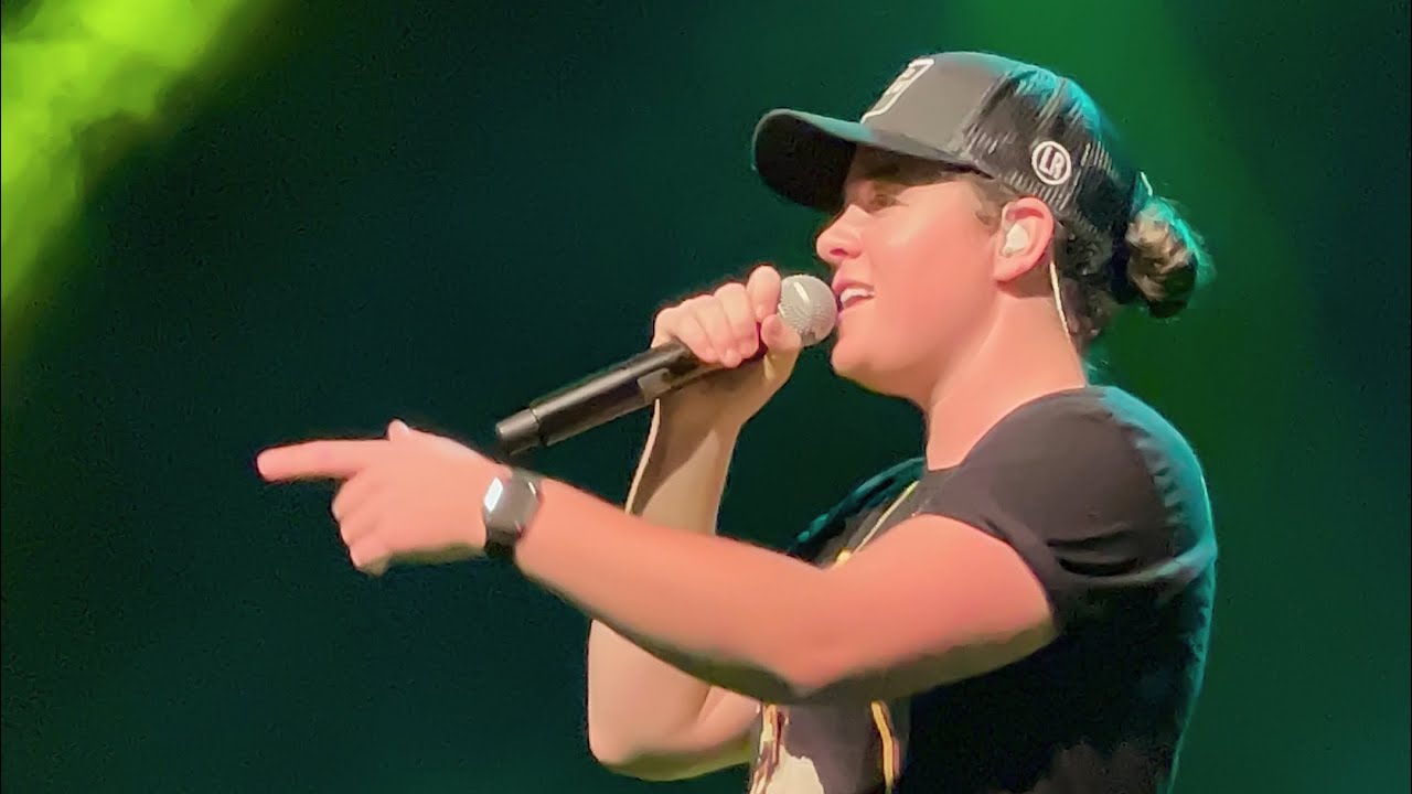 Lily Rose Villain (live in Philly 3/6/2022) YouTube