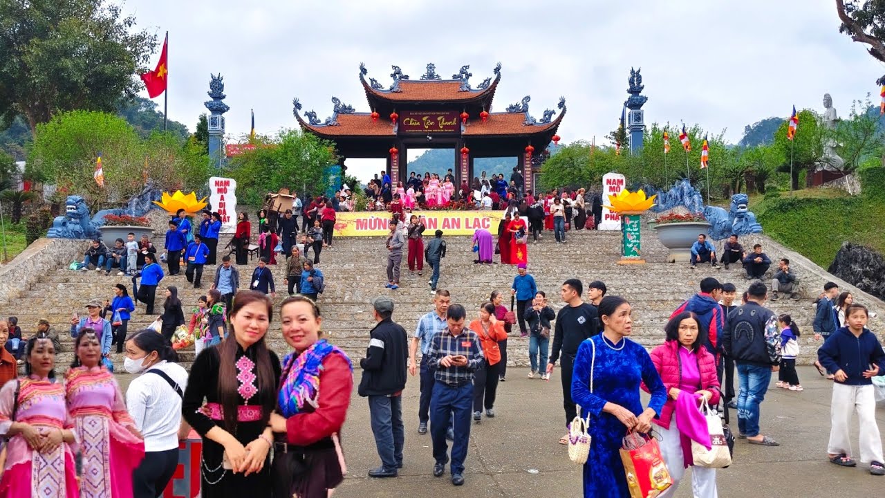 TAN THANH PAGODA: A BEAUTY LIKE A FAIRYLAND AT THE VIETNAM-CHINA BORDER