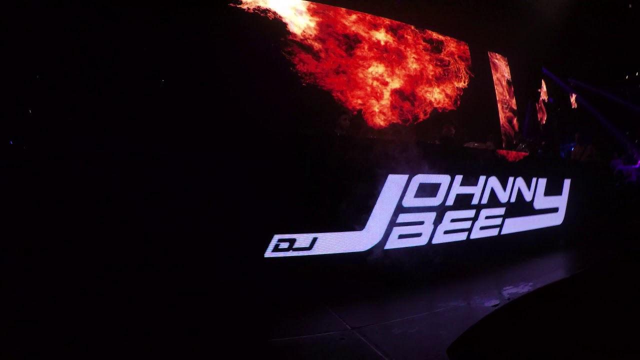 Guarda Johnny Bee - Drop It su YouTube Guarda Johnny Bee - Drop It su YouTube