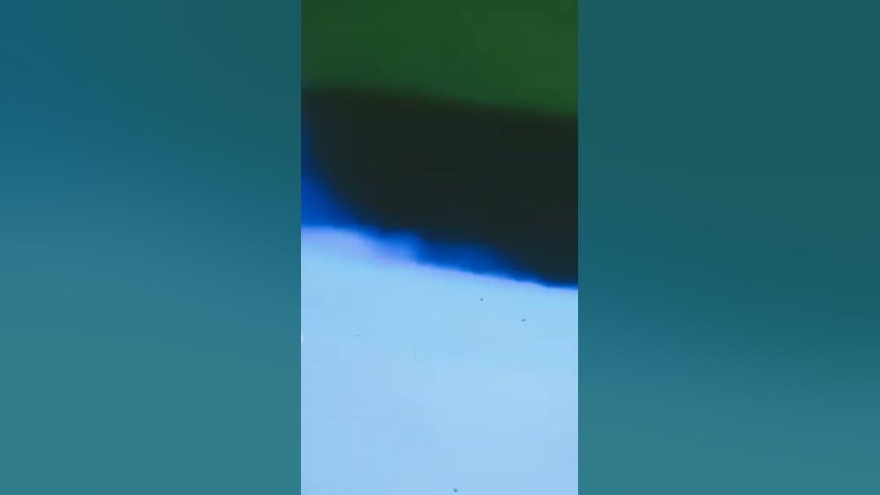 when-you-connect-your-phone-to-the-tv-and-you-play-to-the-whole-thing