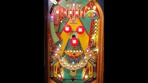 Homemade Arduino AZTEC Pinball machine - Attract mode