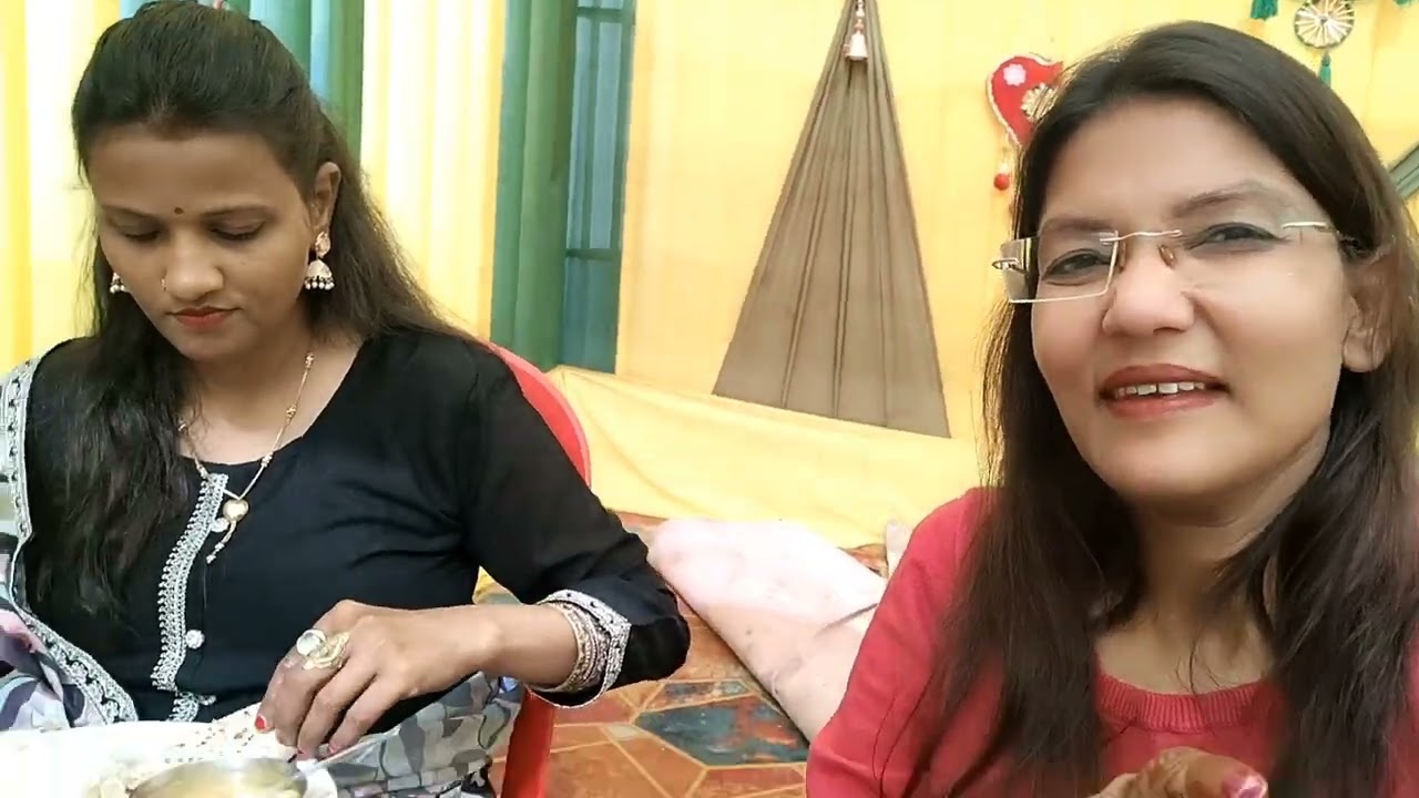 एक गाड़ी में से निकले इतने सारे लोग 🧐😳