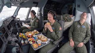 How Female Pilots of the US C-17 Globemaster III Aircraft Sleep & Eat During a Full 100Hour Mission!