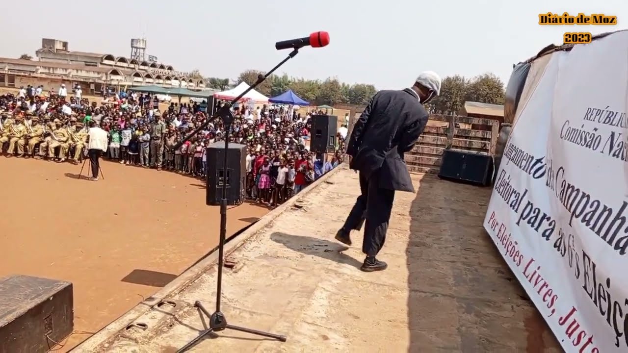 VOVO MASSA PEQUENO - Fura palco com dança de ouro - Show Alusivo abertura da campanha - Manica