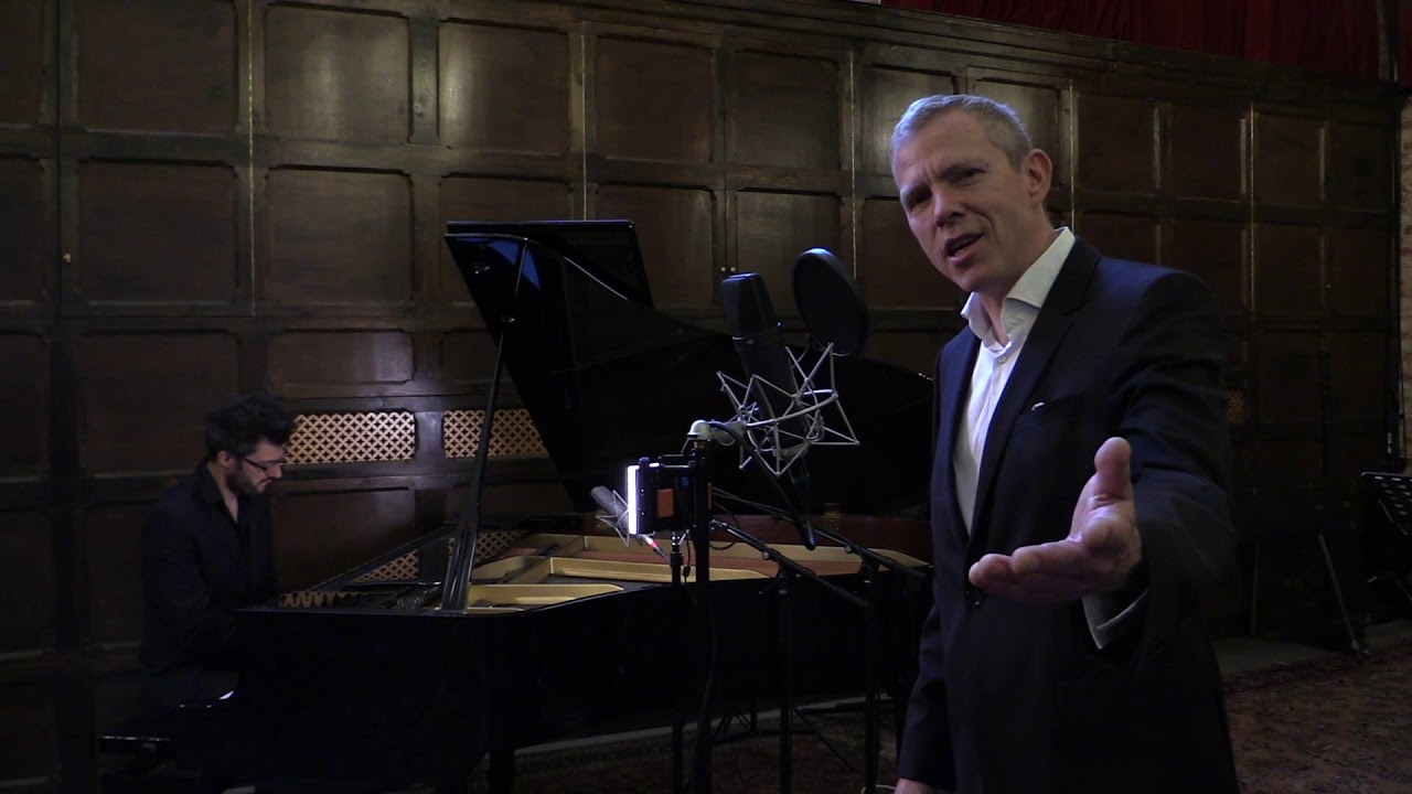 Jean Van Lint's tribute to Frank Sinatra