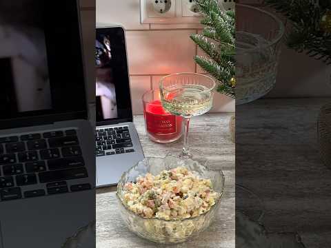 Заметили, что я делаю не как все?) #оливье #оливьерецепт #рецептынановыйгод #новогоднийрецепт