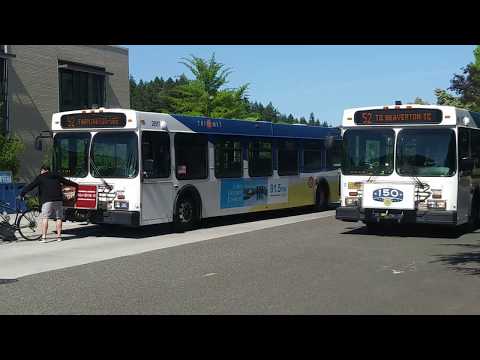 TriMet mini buses actions @ Portland Community College Rock Creek Campus