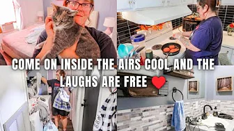 MESSY MOBILE HOME RESET CLEAN WITH ME MOTIVATION KIMI COPE