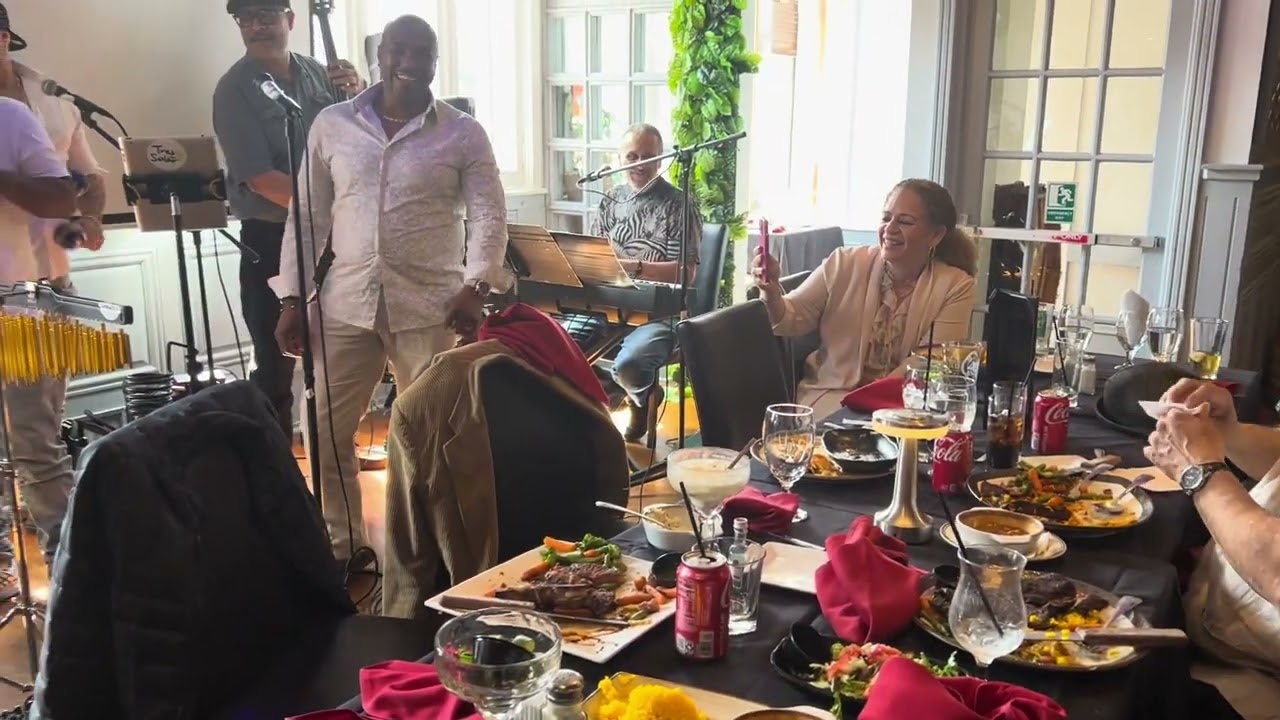 Papo Pepin’s 77th birthday bash@Dia y Noche w/Tres de Solar band