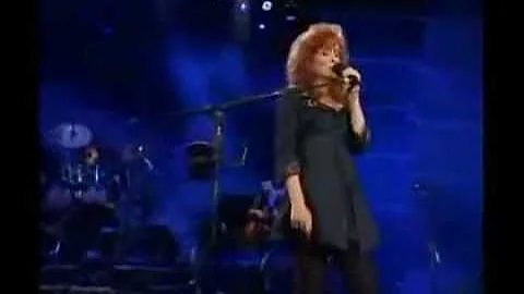 Bonnie Raitt & Bruce Hornsby - I Can't Make You Lo...