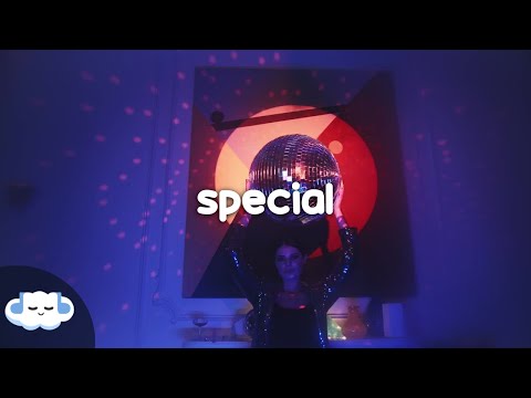 Lizzo - Special (Remix) ft. SZA (Clean - Lyrics)