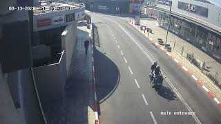 توثيق - إتهام شاب (19 عامًا) من الناصرة بإطلاق النار على محل تجاري screenshot 2