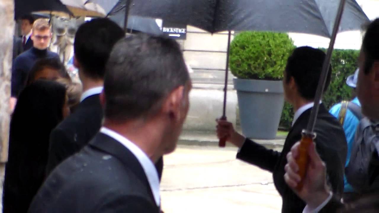 Emma WATSON à Paris Fashion Week 9 juillet 2014 Show Valentino