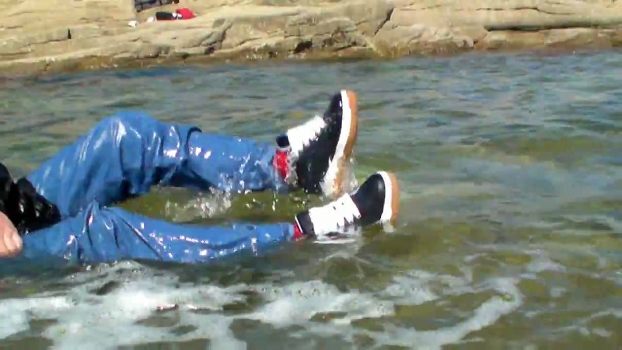 swimming with shoes on