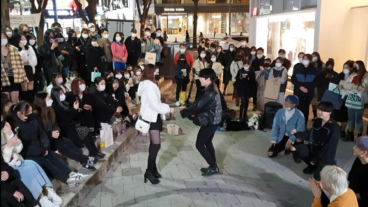 리미트(Limit)/ 우리집(My House) - 2PM(투피엠) 홍대버스킹(HongDae Busking) 20201111