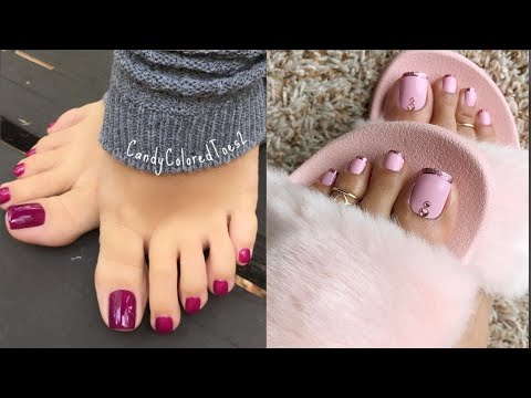 very pretty and gorgeous women's feet toe nails and toes rings design for girls #2021