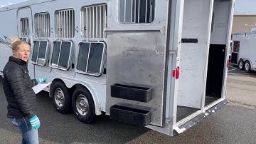 2004 Featherlite 4 Horse Living Quarters - 5U210044