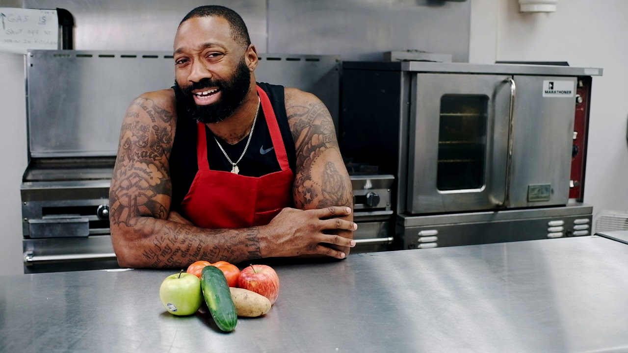 Celebrity Chef Showdown 2019: Team 1 celebrity: Shawn Crable