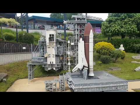 A detailed look at Lego City 60226 Mars Research Shuttle that is inspired by NASA's Mars Exploration. 