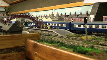 Dave`s Model Railway Running Session