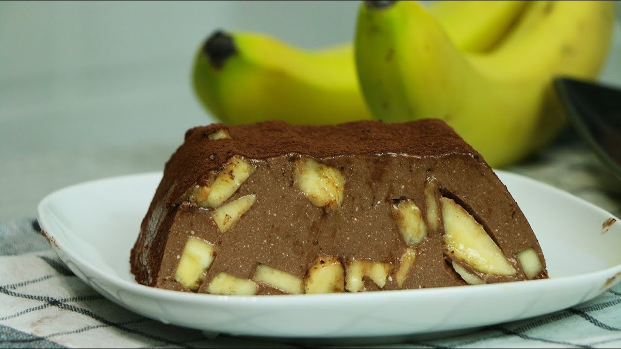 Шоколадный десерт без выпечки с бананом. Нежный сметанный десерт - YouTube