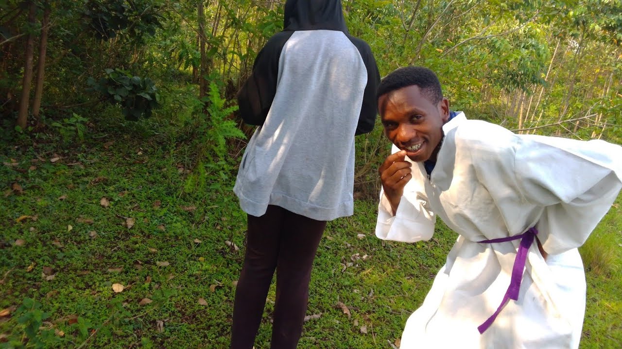 POM POM BARAMWIMYE🤣🤣#PADIRI GUSABA KWA JEUX KWA PURA 🤣🤣🤣🤣🤣🤣🤣🤣🤣😂😂😂😂😂😂