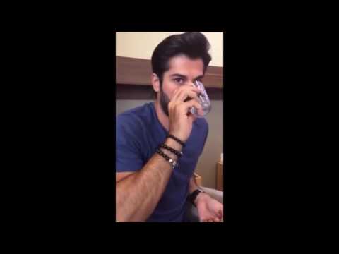 Burak Özçivit ile Utandıran Periscope Yayını