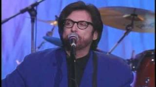 ON AND ON - Stephen Bishop chords