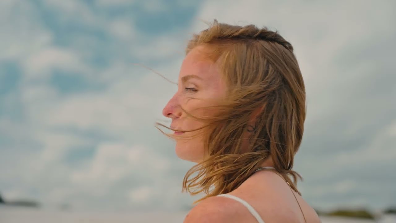 Hannah Ray - Take Me Home [Official Music Video]