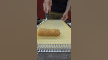 Troubleshooting the Flow Hive Pt.1  #beekeeper #beekeeping #honey #flowhive #beehive #honeybee #bees