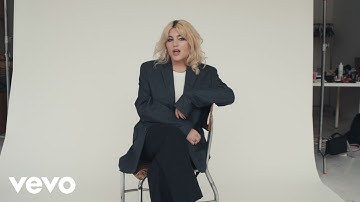 ella jane - Calling Card (Official Video)