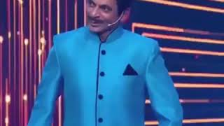 Sunil Grover Comedy - New Comedy In Awards Show | Sunil Grover Mimicry Of Udit Narayan