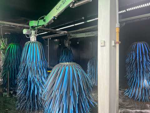 Super Clean Xpress Car Wash: Elk Grove Bond Rd Site