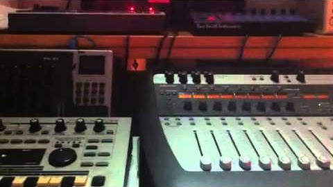 Machinedrum + Access virus C + Dave Smith Evolver