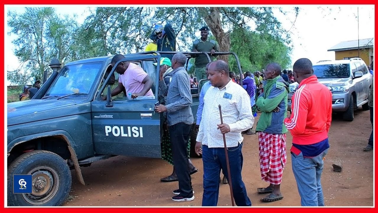 WANANCHI WAKAMATWA na POLISI SIMANJIRO BAADA YA MKURUGENZI KUSUSIA MKUTANO wa KIJIJI OKUTU