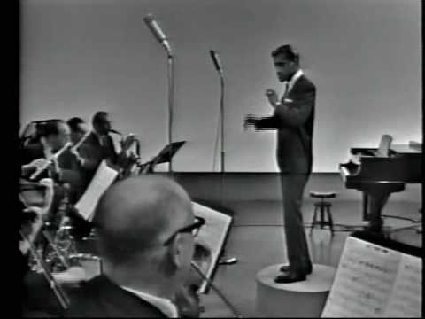 Sammy conducts Night Song