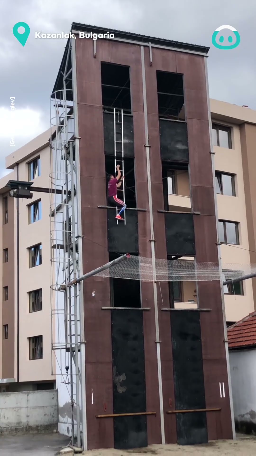 Super Impressive Firefighter Assault Course || ViralHog
