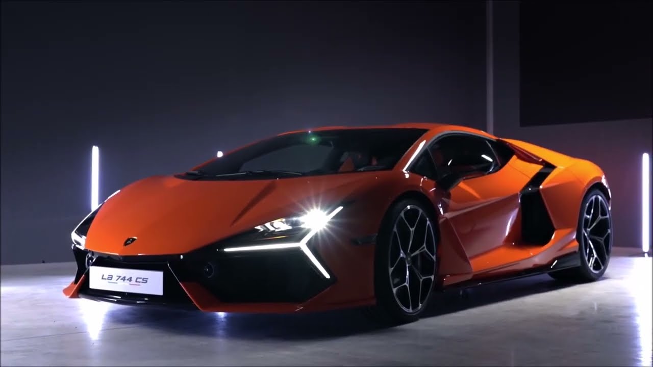 Lamborghini Revuelto híbrido com  cv e preço de R$ 2,78 milhões -  detalhes  - YouTube