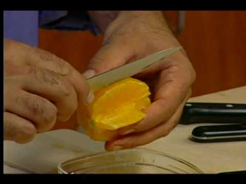 How to Cut Orange Slices - Andrew Zimmern - cookingclub.com