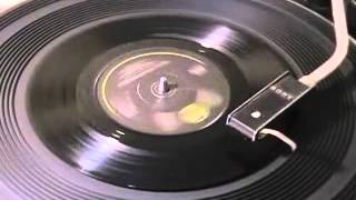 JOHN INMAN   'We All Love Captain Ginger'   45rpm 1975   YouTube