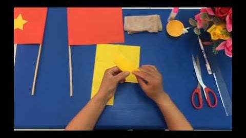 Tạo hình cắt dán cờ tổ quốc 4T B1