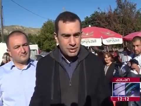 ირაკლი ალასანია კასპის რაიონის მაჟორიტარი დეპუტატობის კანდიდატთან ერთად სოფელ ახალქალაქში იმყოფებოდა
