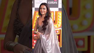 “Tejasswi Prakash का Stylish Look LaughterSafe सेट पर छा गया 😍🔥”#tejaswiprakash #actress #bollywood