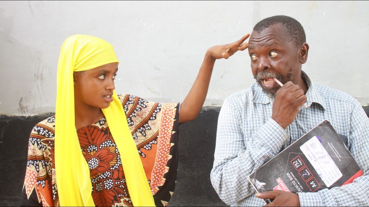 KINGWENDU MWALIM WA TWISHENI UTACHEKA SANA HII