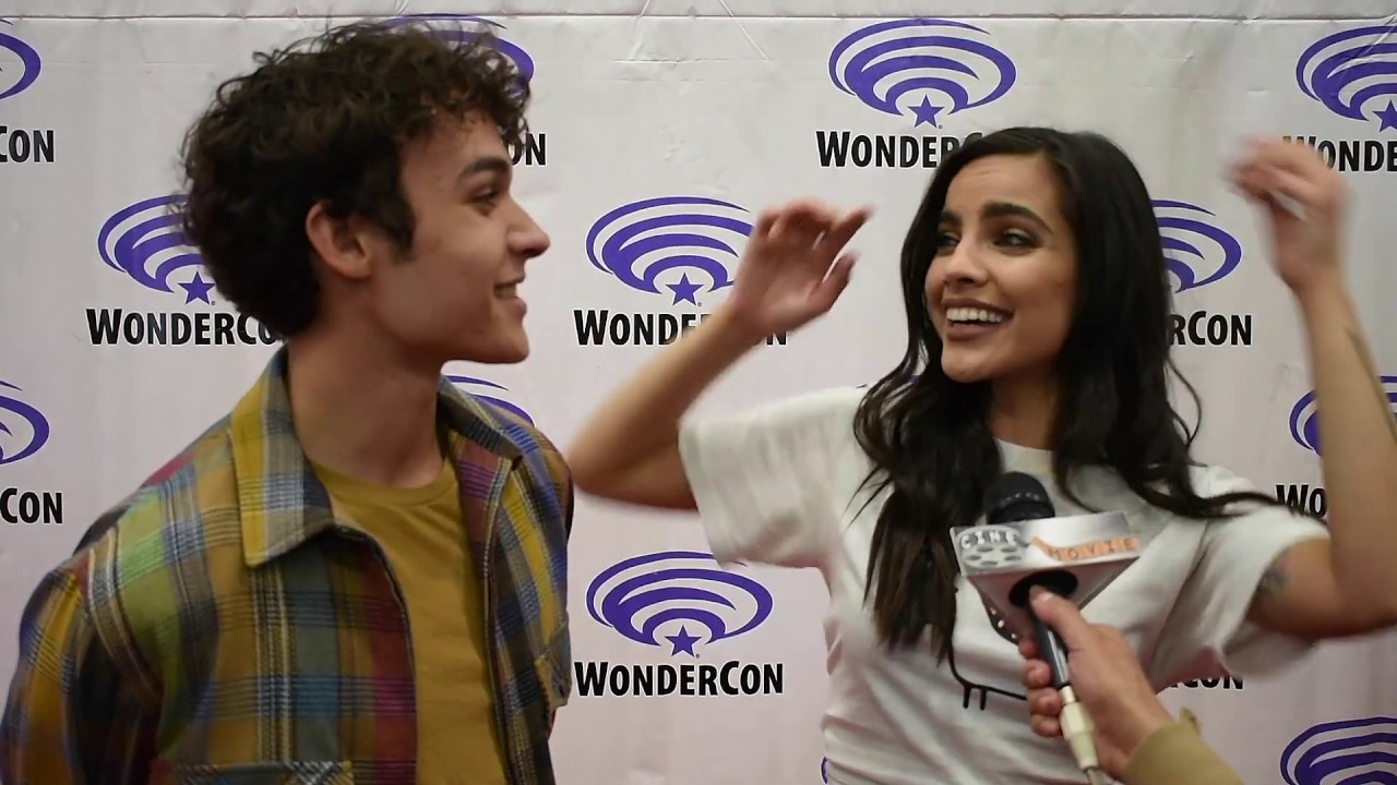 Бенджамин Уодсворт и Мария Габриэла де Фариа из сериала «Смертельный класс» о любовном треугольни...