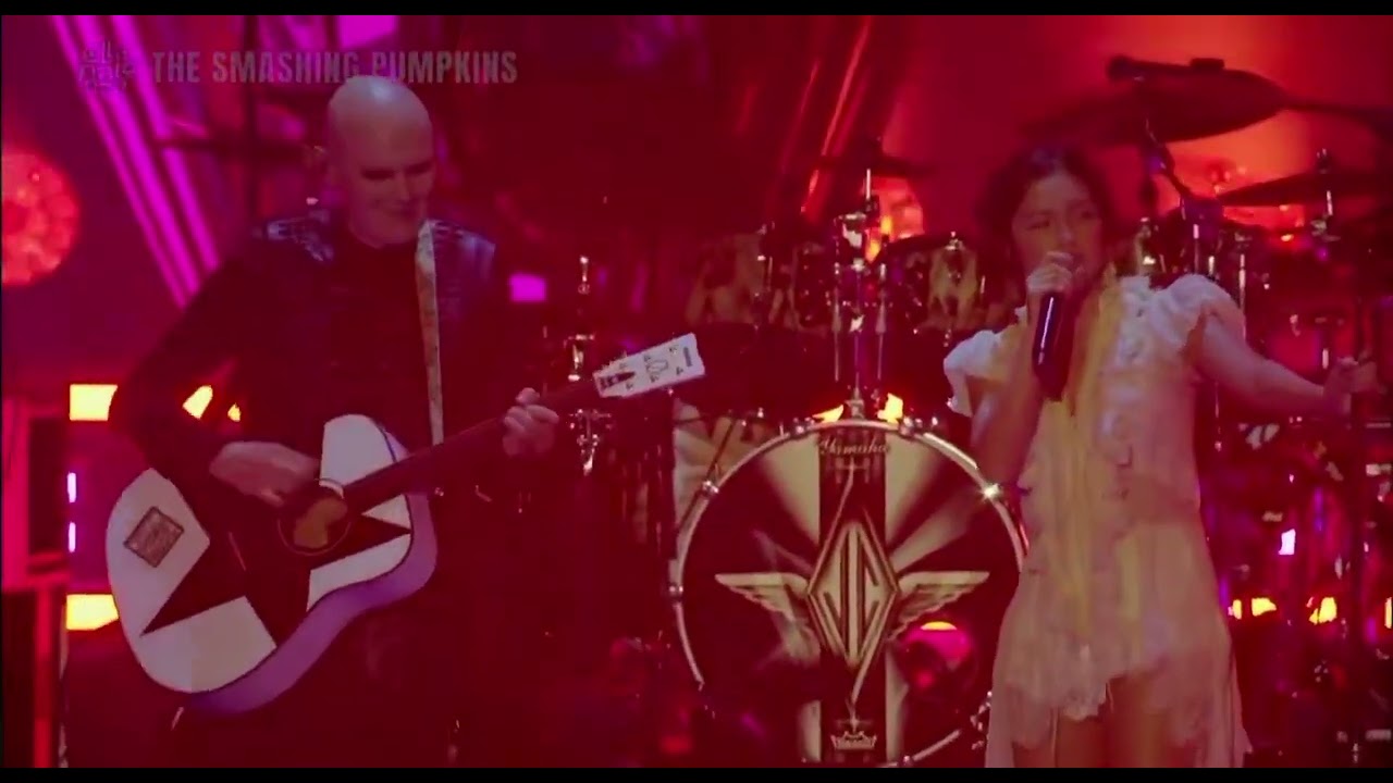 WATCH: Olivia Rodrigo joins Smashing Pumpkins for "Thirty-Three" at Lollapalooza
