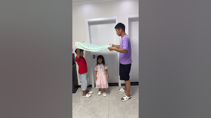 父子俩把闺女当玩具了吗？ #funny #萌娃 #comedy