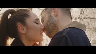 Adam Kajumi, Natálie Grossová - Sněhové vločky (Official Music Video)