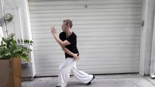 Chicken step 踩鸡步 - Demonstration and How to
