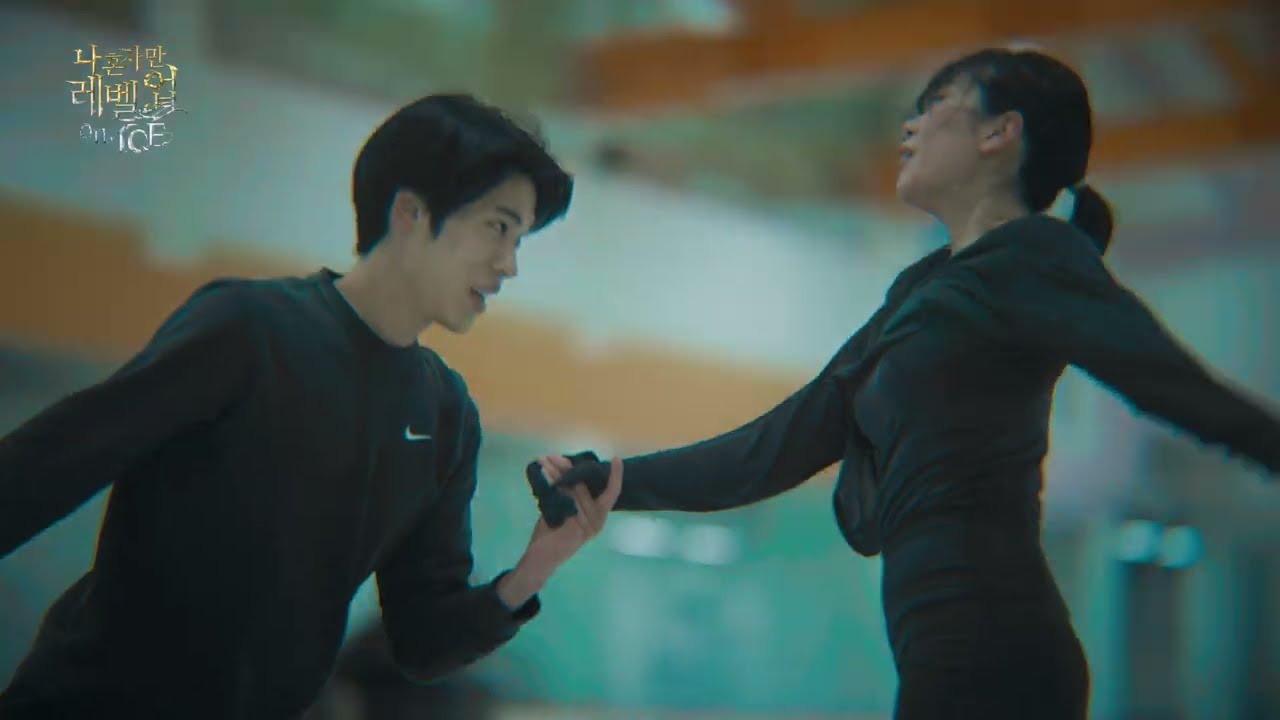 [나 혼자만 레벨업 on ICEㅣPerformance Video] Christmas Specialㅣ빛과 그림자: 차가운 겨울 공기 속에 새겨진 가장 시리고도 아름다운 이별